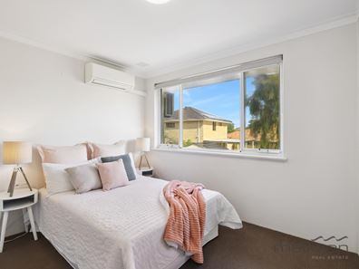 6/24 Melinga Court, Karawara WA 6152