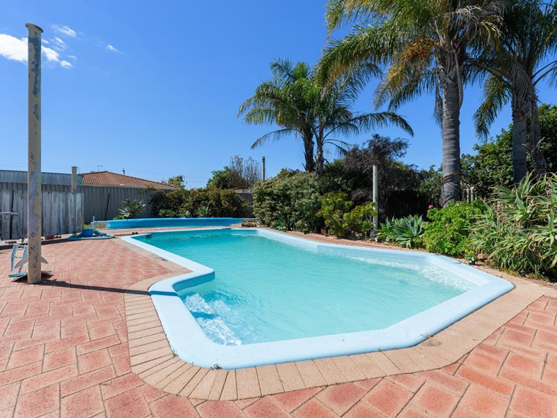 16 Gibson Way, Beechboro