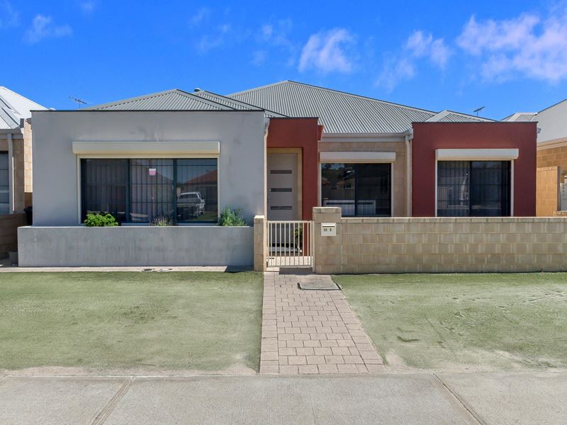 95B Amherst Road, Canning Vale WA 6155