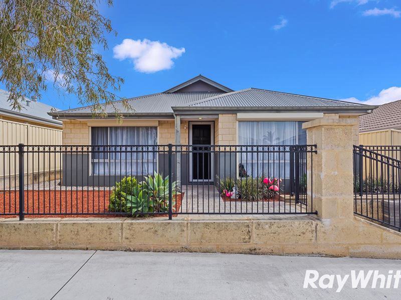 13 Payanna Grange, Lakelands WA 6180