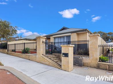 13 Payanna Grange, Lakelands WA 6180