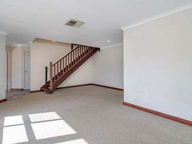 4 Wilyan Place, Swan View WA 6056