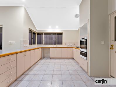 131 Glen Iris Drive, Jandakot WA 6164