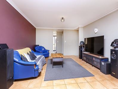 41 Pearl  Road, Cloverdale WA 6105