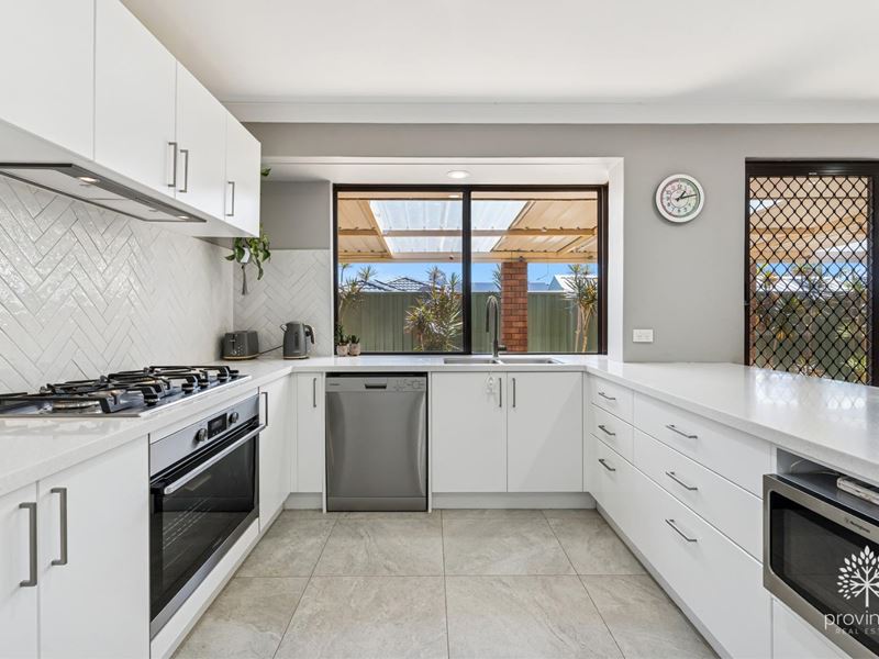 10 Ind Street, Lesmurdie