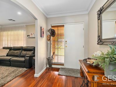 20 Holden Drive, Noranda WA 6062