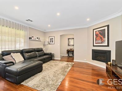 20 Holden Drive, Noranda WA 6062