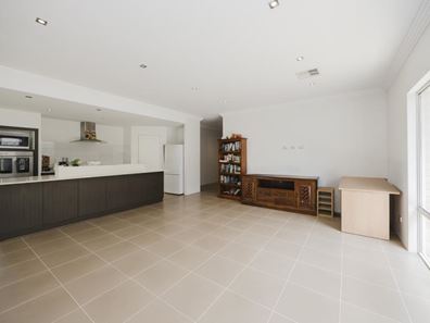 68 Beachside Parade, Yanchep WA 6035