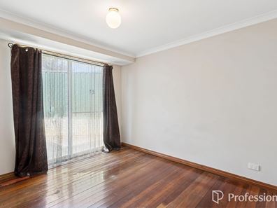 10 Ash Court, Armadale WA 6112