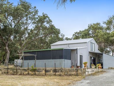 748 Ocean Farm Drive, Nilgen WA 6044