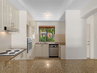 13/37 Dolphin Drive, Mandurah WA 6210