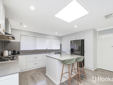 74 Regency Drive, Thornlie WA 6108