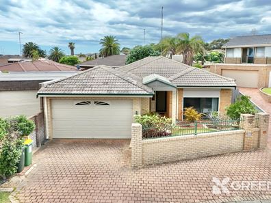 2/5 Quamby Court, Silver Sands WA 6210