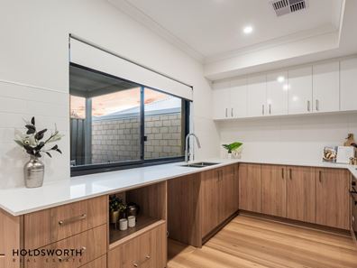 2/16 Wynyard Street, Yokine WA 6060
