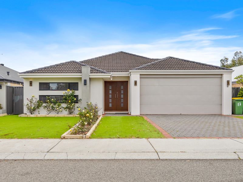13 Markwell Avenue, Haynes WA 6112