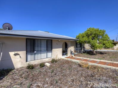 18 McNamara Drive, Thornlie WA 6108