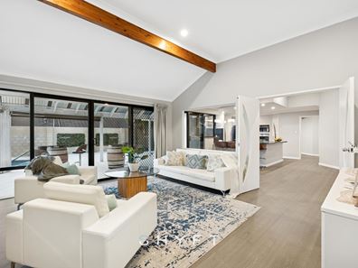15 Beaumarks  Court, Mindarie WA 6030