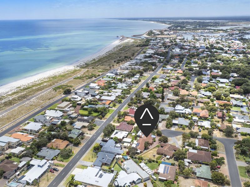 2/11 Melville Court, Geographe