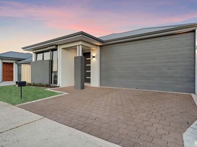 106 Verdant Crescent, Seville Grove WA 6112