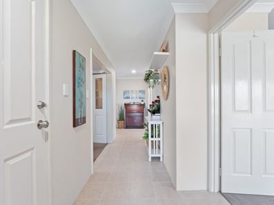 6 Colreavy Ramble, Baldivis WA 6171