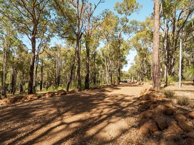11 The Glade, Keysbrook WA 6126