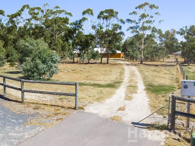 119 Hamelin Road, North Dandalup WA 6207