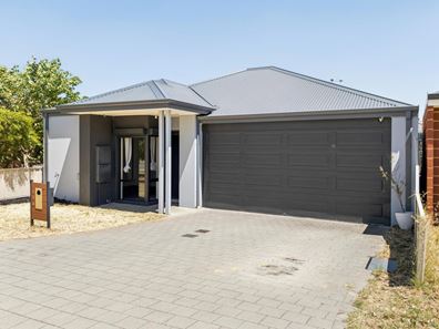 124 Lowanna Way, Armadale WA 6112