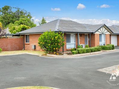 1/8 Orchid Court, Geographe WA 6280