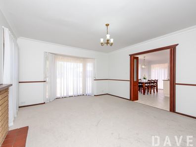 2 Minchin Court, Padbury WA 6025