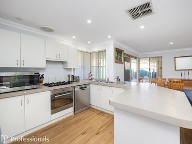 8/15 Spring Avenue, Midland WA 6056