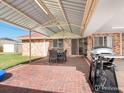 63 Derna Parade, Wandina WA 6530