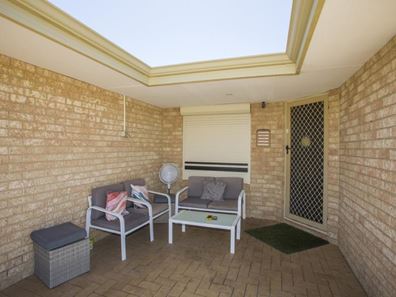 15 Bougainvillea Court, Marangaroo WA 6064