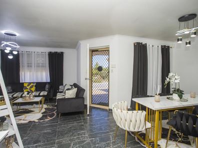 15 Bougainvillea Court, Marangaroo WA 6064