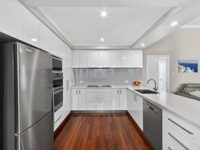 16 Hartford Ramble, Currambine WA 6028