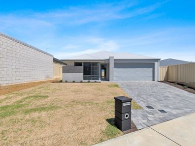 98 Dandaragan Drive, Dawesville WA 6211