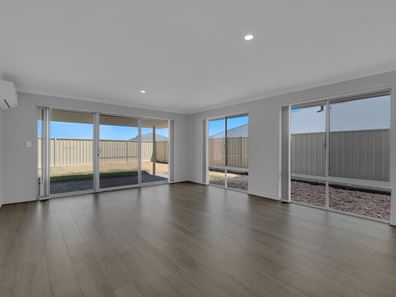 98 Dandaragan Drive, Dawesville WA 6211