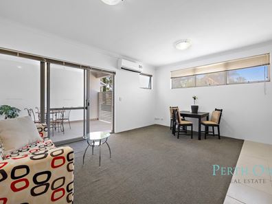 6/11 Debenham Street, Thornlie WA 6108