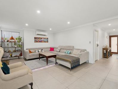 4/171 Mills Street, Queens Park WA 6107