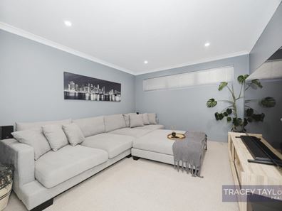 22 Hollyford Parade, Butler WA 6036