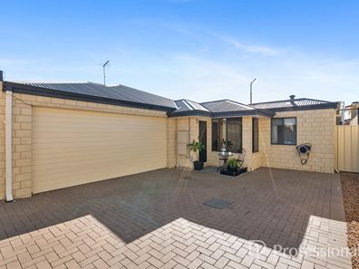122D Kent Street, Rockingham WA 6168