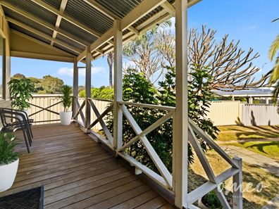634 Rockingham Road, Lake Coogee WA 6166