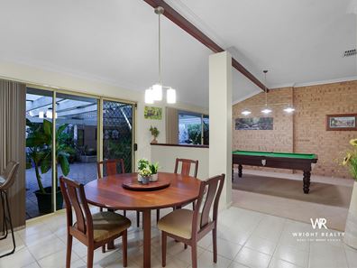 10 Standish Way, Woodvale WA 6026