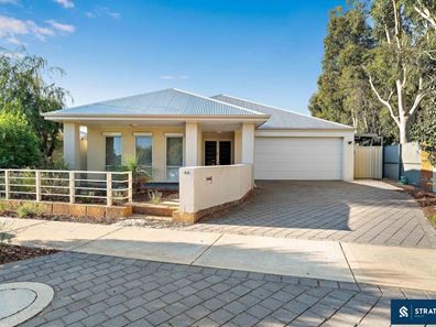 22 Hazewinkel Gardens, Champion Lakes WA 6111