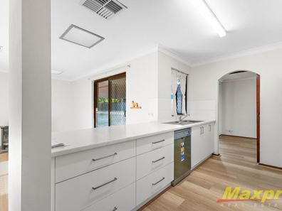 34 Ferndale Crescent, Ferndale WA 6148
