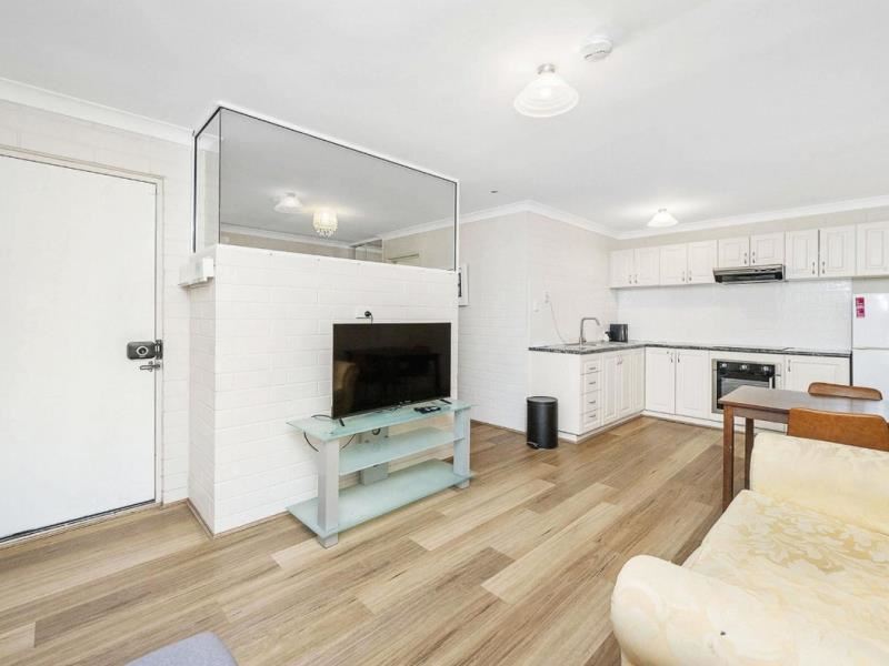 37/169 Great Eastern Highway, Belmont
