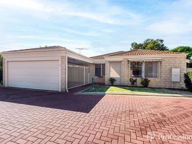 7/10 Peach Tree Way, Forrestfield WA 6058