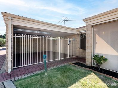 7/10 Peach Tree Way, Forrestfield WA 6058