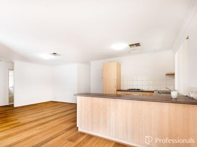 7/10 Peach Tree Way, Forrestfield WA 6058