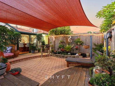 18 Cristobal  Crescent, Mindarie WA 6030