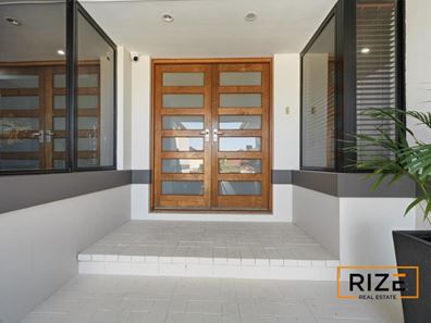 21 Alandale Bend, Banksia Grove WA 6031